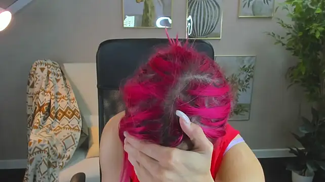 Liinda_Lee élő XXX-chatje
