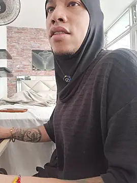 AlphaMasterXxx – Naživo XXX chat