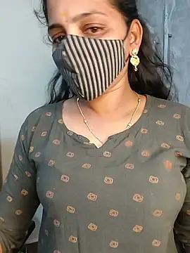 Tamil_Lovely_Cindrellaa: διαδικτυακό σόου στην κάμερα