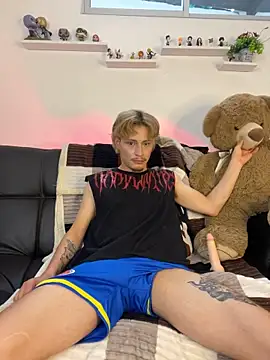 צ'אט XXX בשידור חי של AleFoxx_