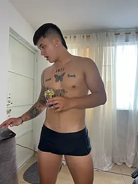 Chat XXX en directo de Christopher_strongg