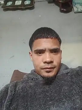 Chat +18 de DonutsOnDick ao vivo