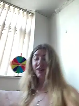 Chat XXX en directo de LillySpark201
