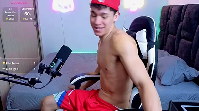 Czat XXX na żywo – Luke_Muscle