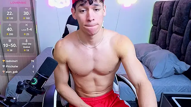 Luke_Muscle 即時 XXX 聊天