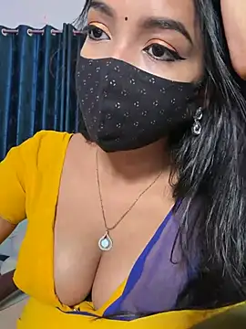 Neha18 Adlı Modelin Canlı XXX Sohbeti
