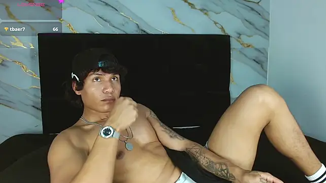 MaximilianRoth Live XXX-Chat