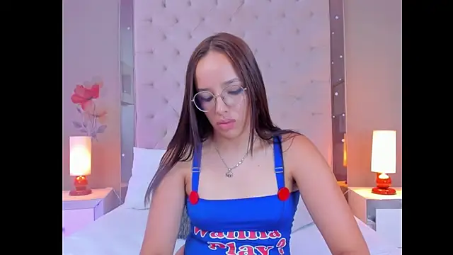 ValkyriaSteel – Naživo XXX chat