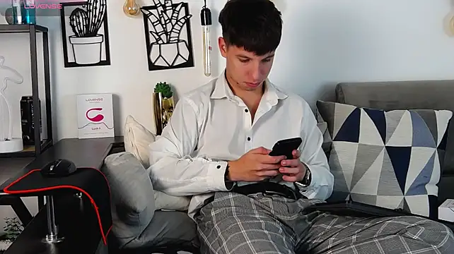 ThomasEdisonn Chat XXX in diretta