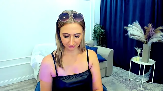 PassionGlow's Live XXX Chat