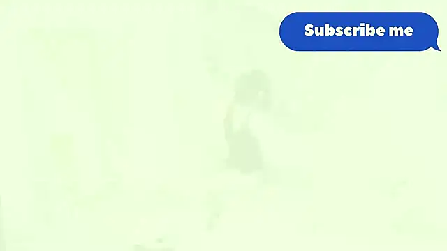 MickeQuinee live XXX chat