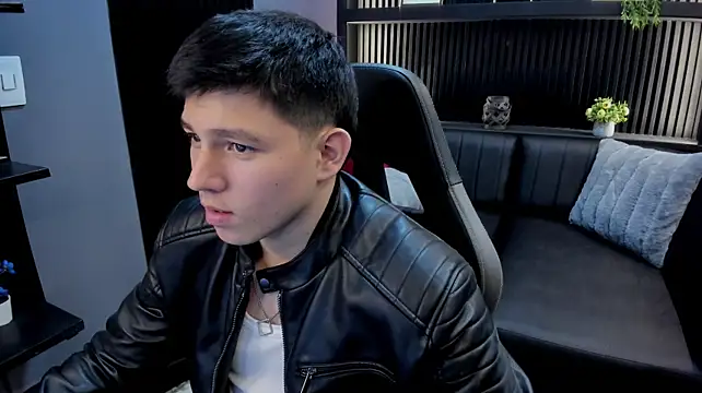 Chat +18 de JamesCr_ ao vivo