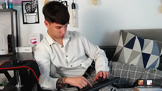 Živý XXX chat ThomasEdisonn