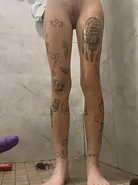IttyBittyStonie's Webcam Show