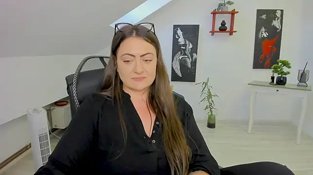 Živý XXX chat MistressDarrah