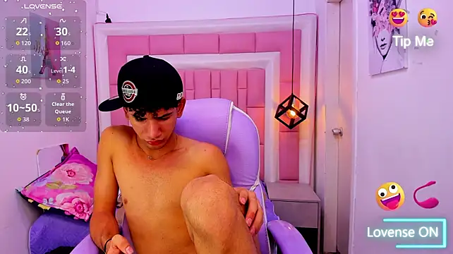 Онлайн чат XXX JDWhite18