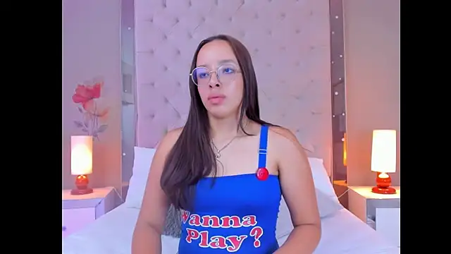 ValkyriaSteel Chat XXX live