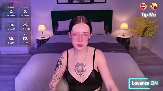 AlexisBliss' Live XXX Chat
