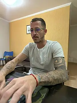Živý XXX chat MeladoDiMel
