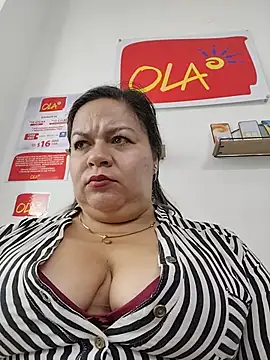 Chat +18 de Charlott-1 ao vivo