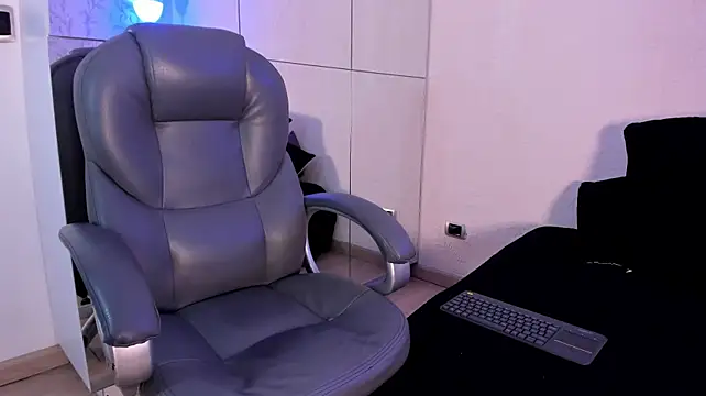 Simon_Axe live XXX chat
