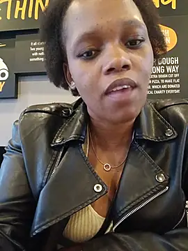 צ'אט XXX בשידור חי של Babymomma98