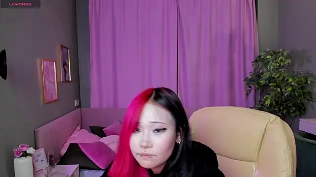Chat +18 de Ruby_Wright ao vivo
