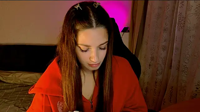 KiraVair Chat XXX in diretta