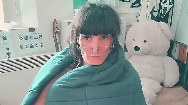 CeriseLapine's Live XXX Chat