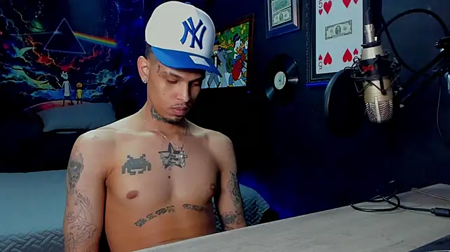 XXXRAYGAMES Live XXX Chat