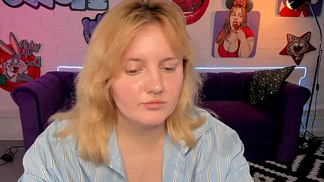 KathyBriggs Adlı Modelin Canlı XXX Sohbeti