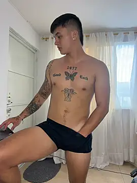 Christopher_strongg Live XXX-Chat