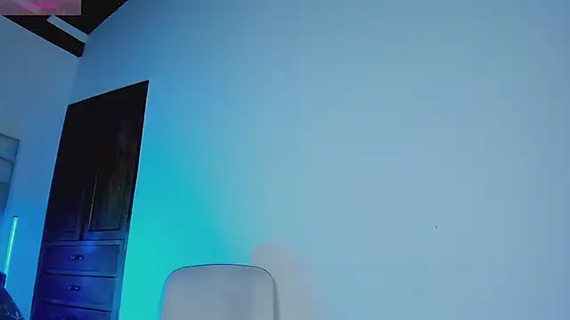צ'אט XXX בשידור חי של HollyGrey_