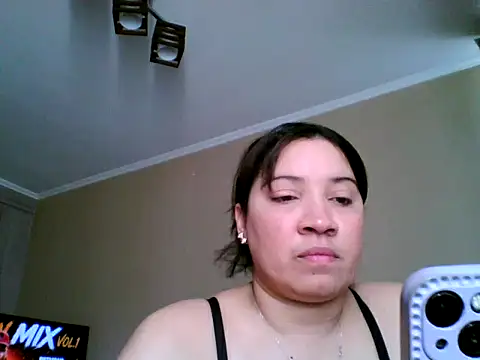Živý XXX chat MaddyMay_LmX
