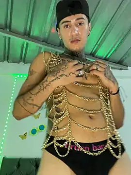 Živý XXX chat Camilo_Tattoo