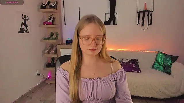 NancyHottie live XXX chat