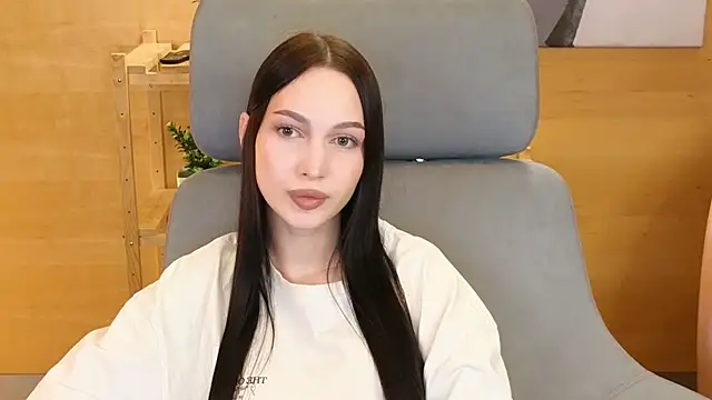 EmikoMenasco 现场XXX聊天
