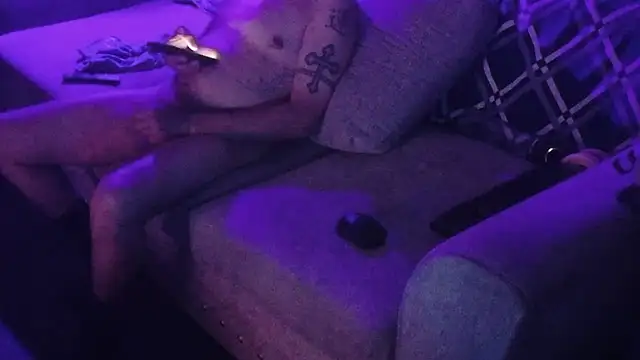 Chat XXX en directo de nakedtony81