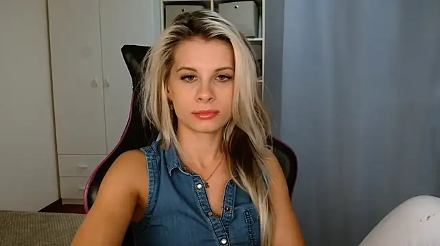 Chat XXX ao vivo de KristineGlow