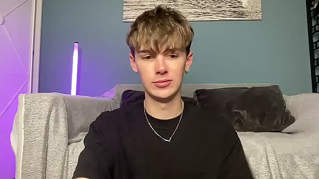 YourMilkyGuy live XXX chat