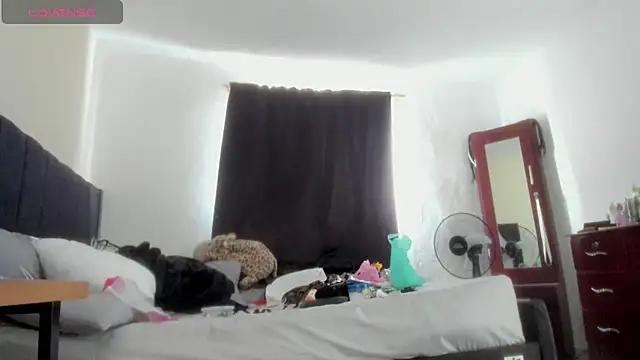 Živý XXX chat Zuan_zuan777