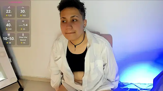BullSmoke19 Live XXX Chat