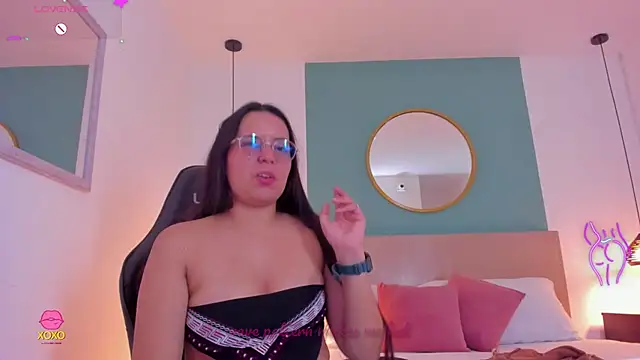 Chat XXX ao vivo de lucy_blue28