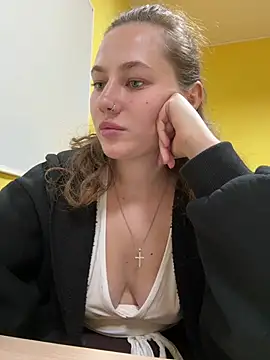 AsynaYuuki élő XXX-chatje