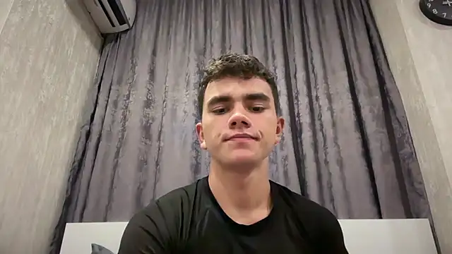 Chat XXX en directo de Just_Max02
