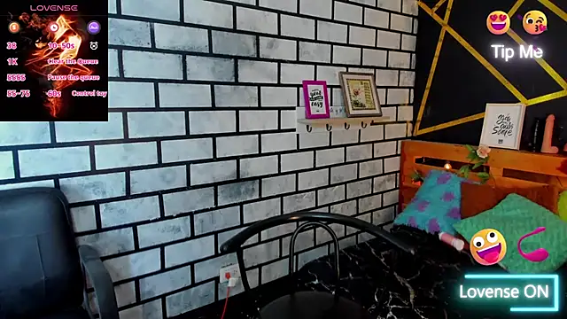 XXX chat uživo modela adrhiiana