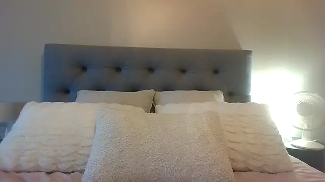 TaylorWest62 Live XXX-chat
