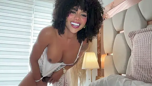 HOT_LADY_777 webkamerás műsora