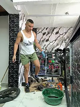 Paul22cm- – Live XXX-chat