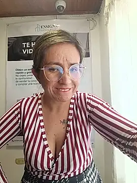 Valentina--1 Chat XXX in diretta
